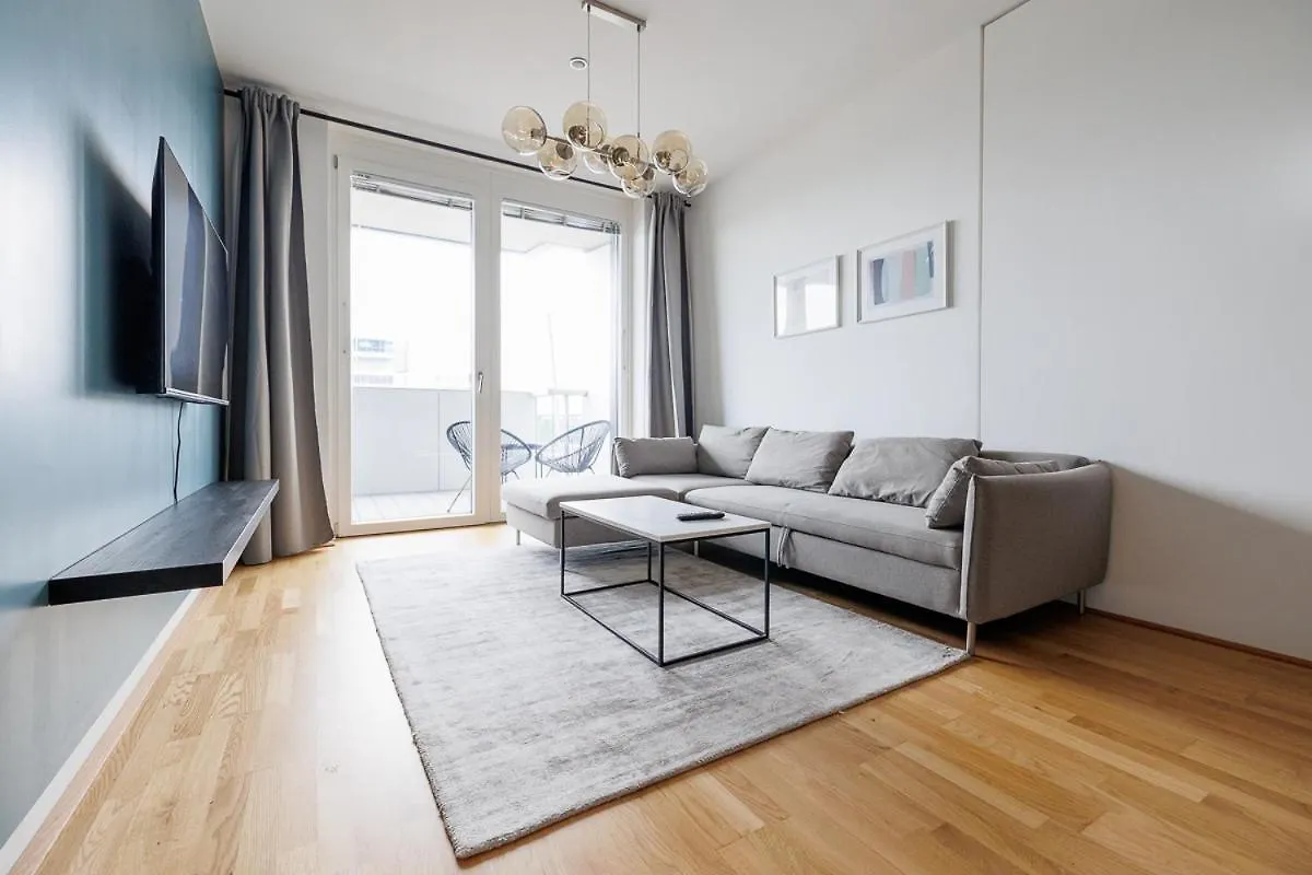 Lovely Apartment In Marina Tower - 10Min To City Center Vienna Austria