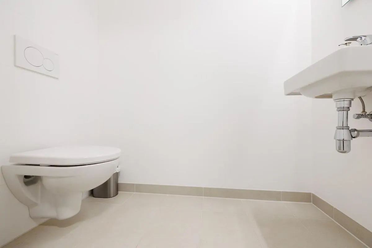 Lovely Apartment In Marina Tower - 10Min To City Center Vienna