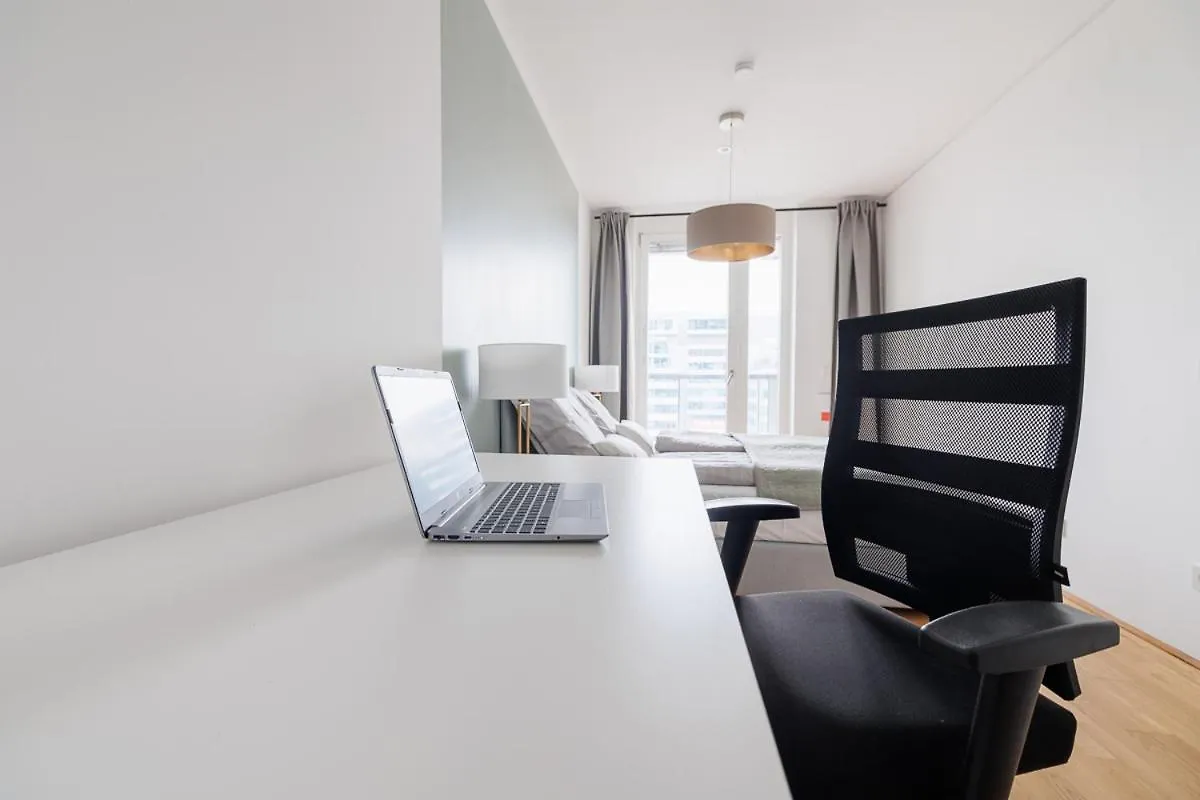 Lovely Apartment In Marina Tower - 10Min To City Center Vienna 0*,  Austria