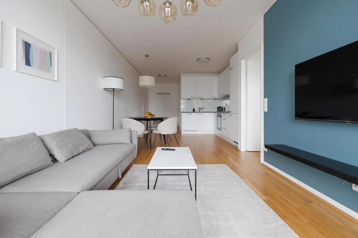 Lovely Apartment In Marina Tower - 10Min To City Center Vienna
