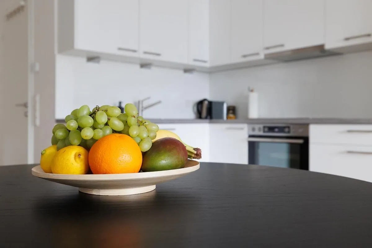 Lovely Apartment In Marina Tower - 10Min To City Center 비엔나 오스트리아